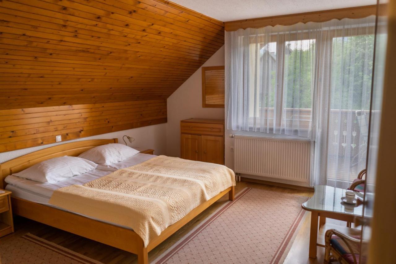 Apartma Pr Tavcarju Zgornje Gorje Luaran gambar